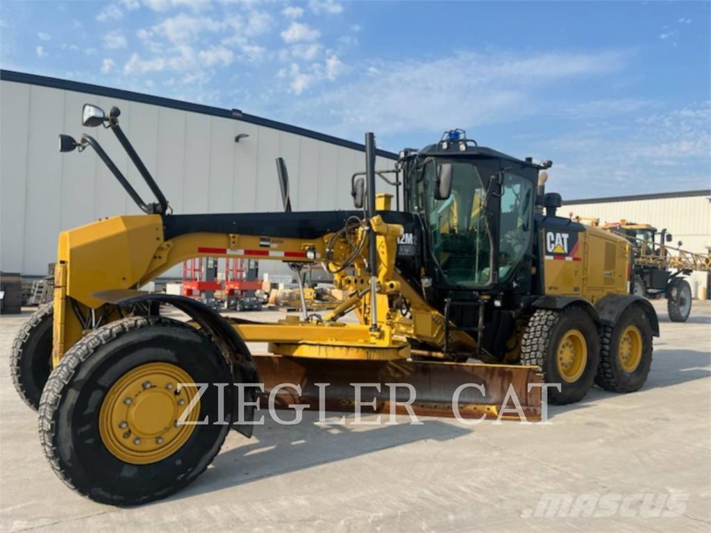 CAT 12M2AWD Greideriai