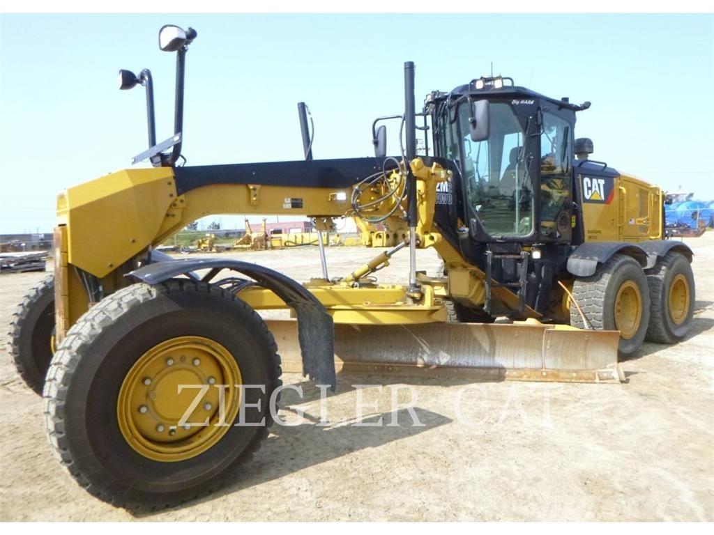 CAT 12M2AWD Greideriai