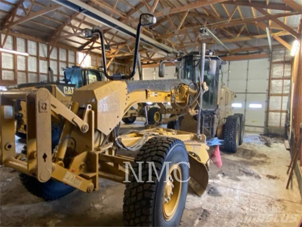CAT 12M3 Greideriai