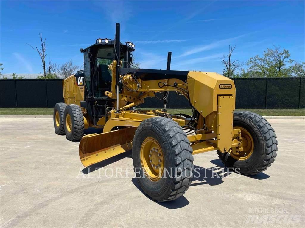 CAT 12M3 Greideriai
