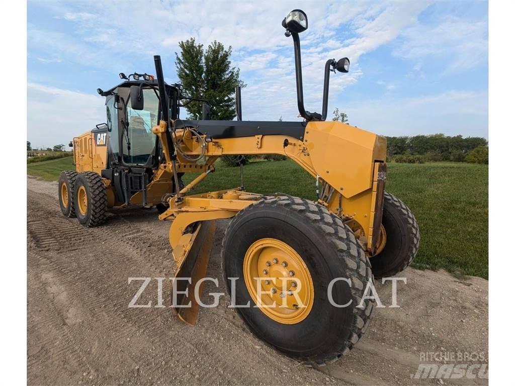 CAT 12M3 Greideriai