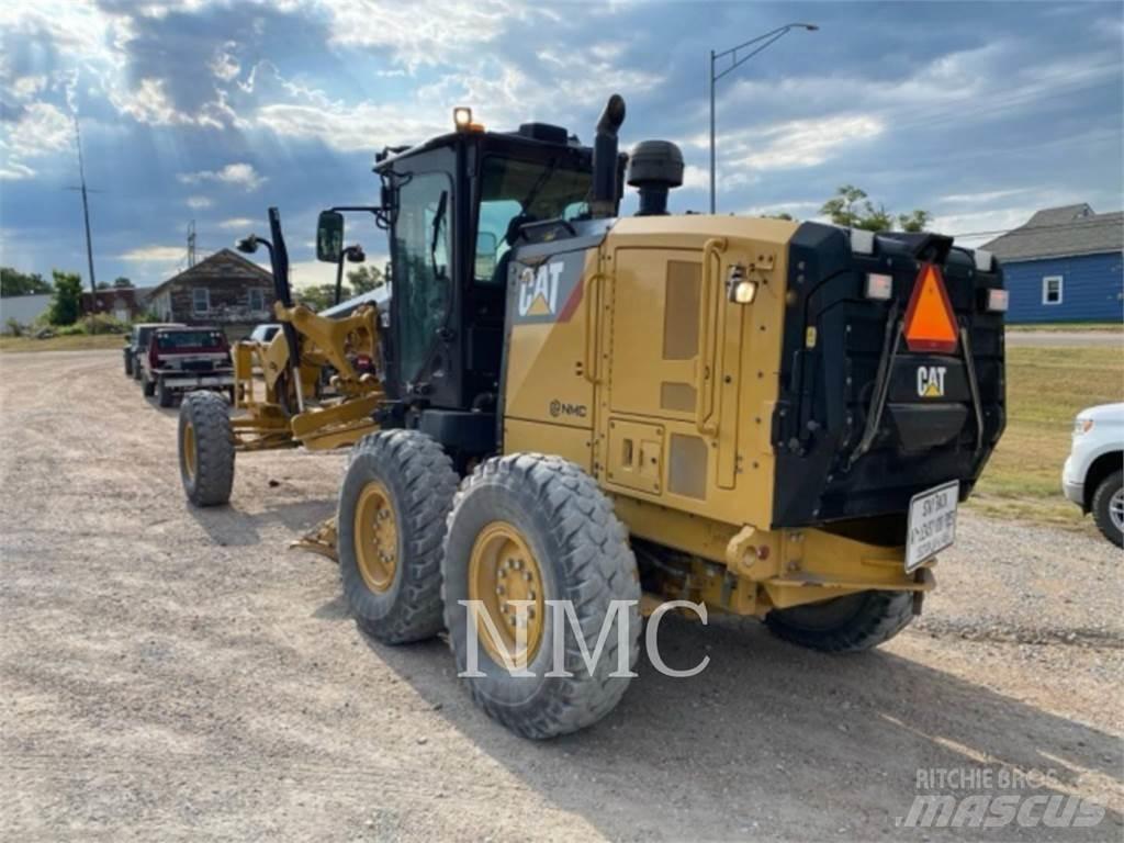CAT 12M3 Greideriai