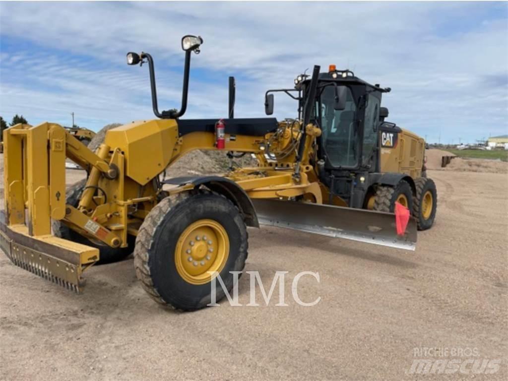 CAT 12M3 Greideriai