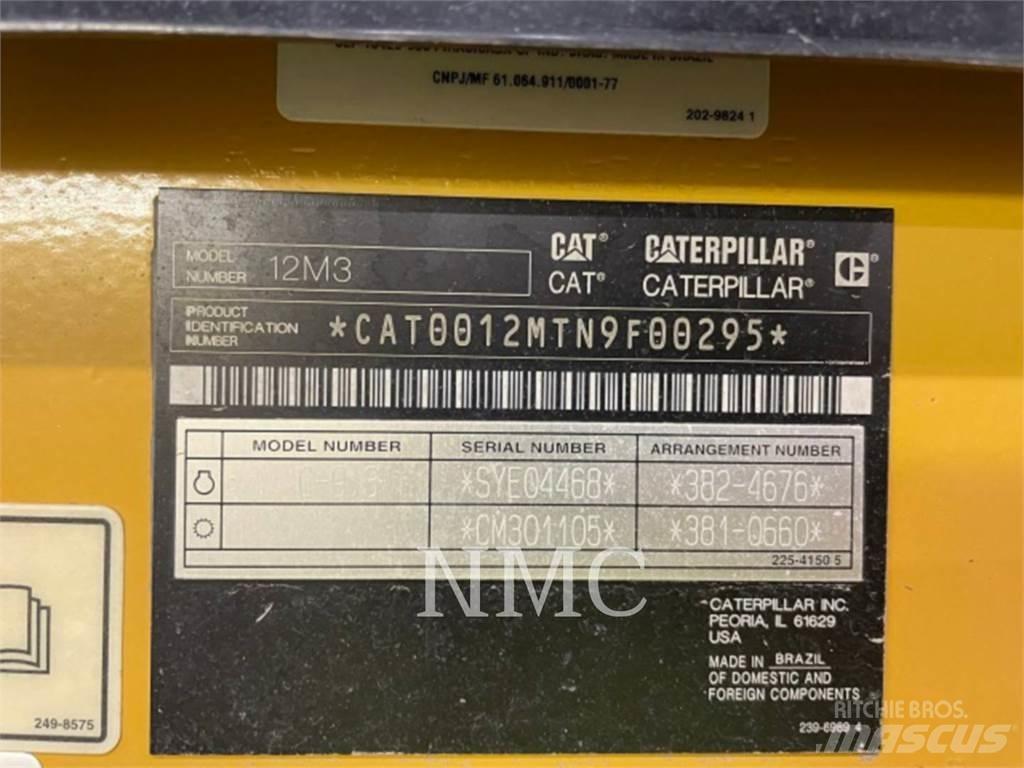 CAT 12M3 Greideriai