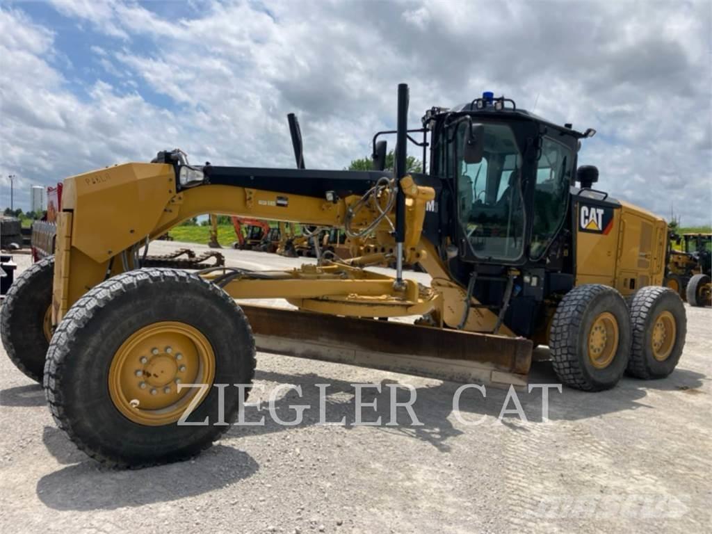 CAT 12M3 Greideriai