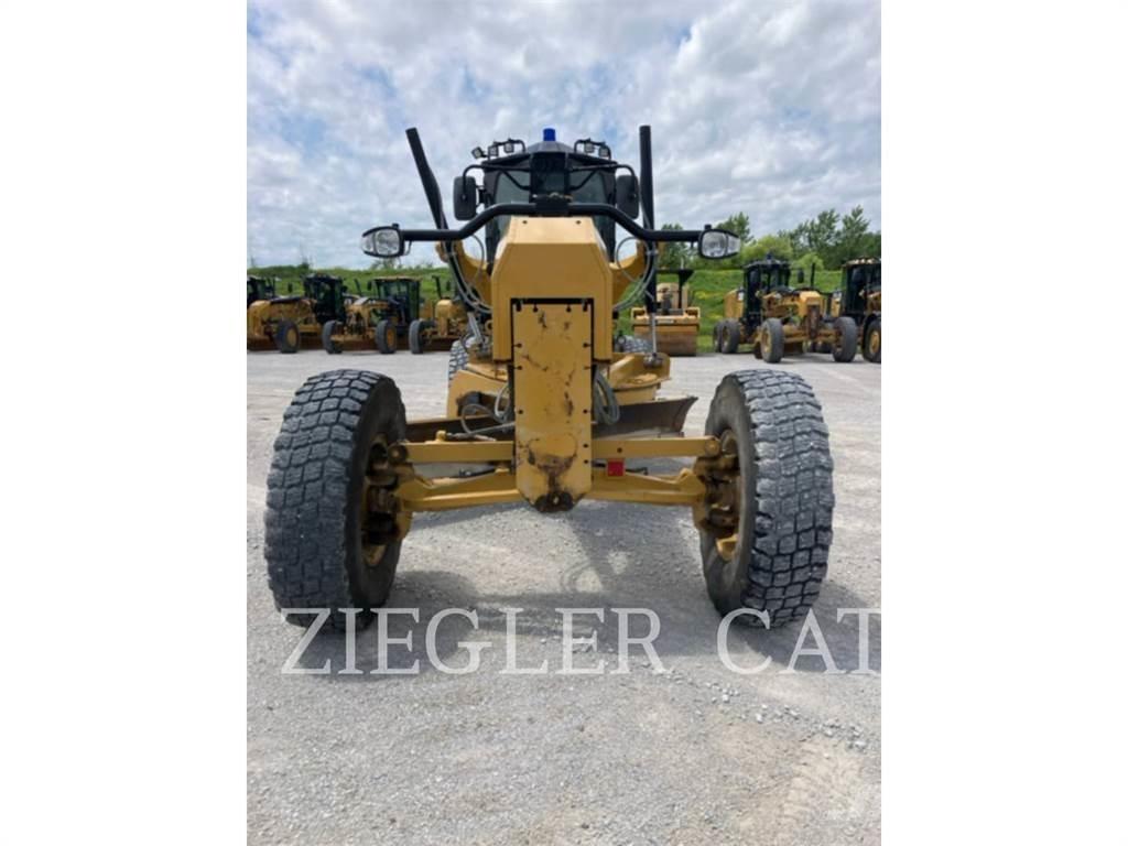 CAT 12M3 Greideriai