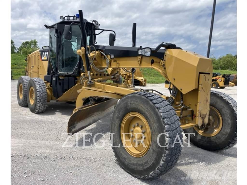 CAT 12M3 Greideriai