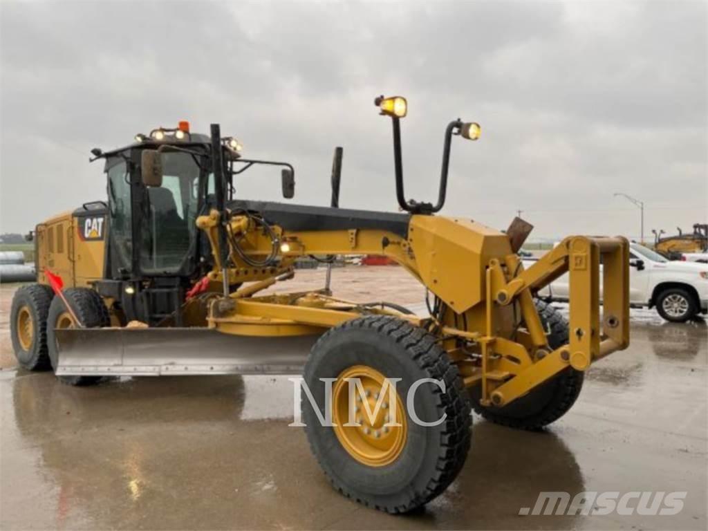 CAT 12M3 Greideriai