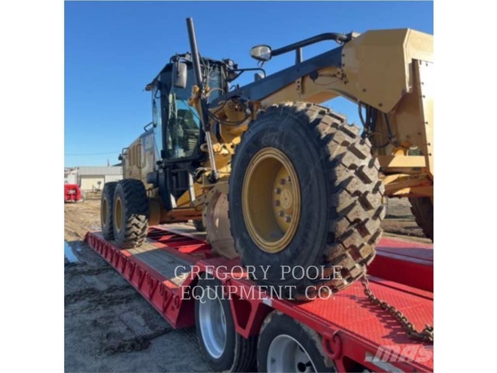CAT 12M3 Greideriai