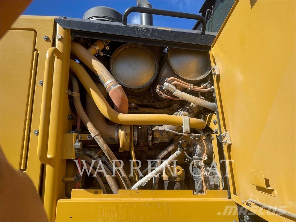 CAT 12M3 AWD Greideriai