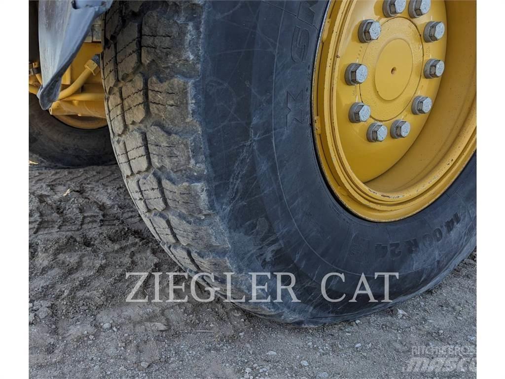 CAT 12M3AWD Greideriai