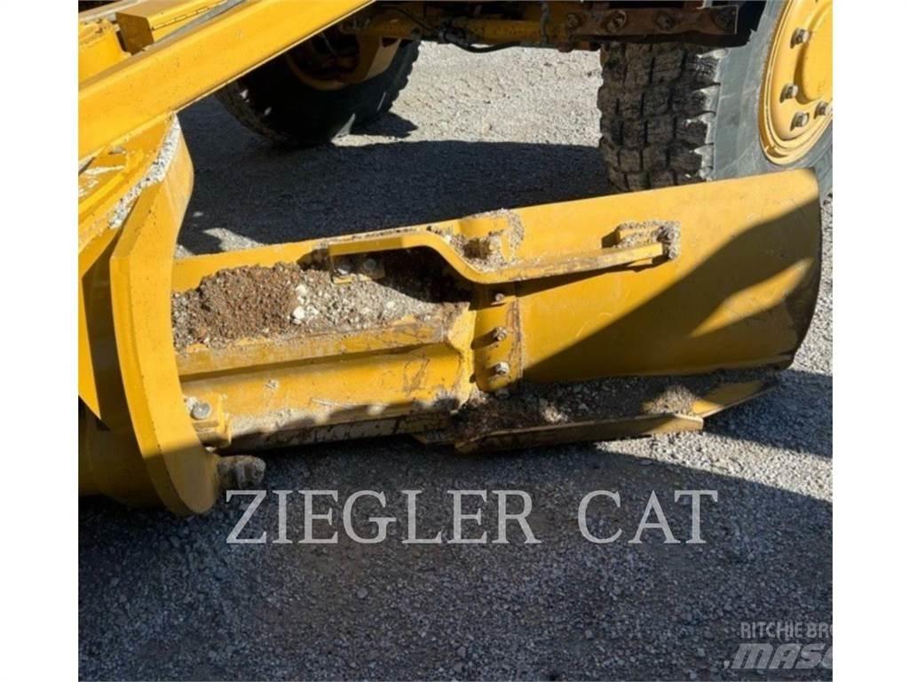 CAT 12M3AWD Greideriai