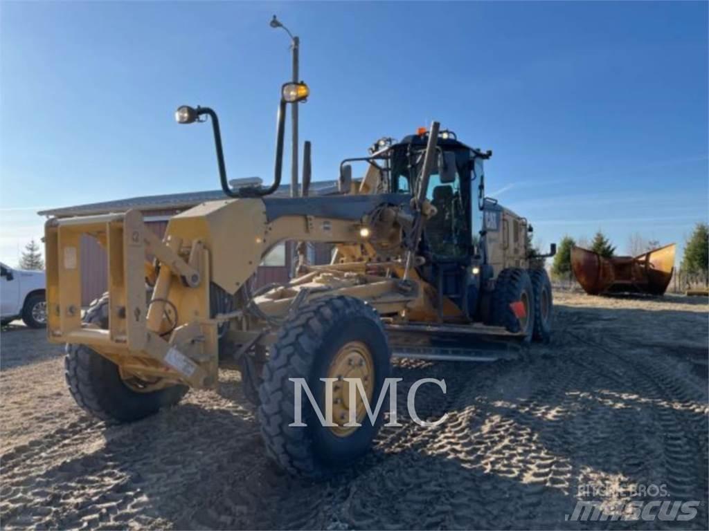 CAT 12M3AWD Greideriai