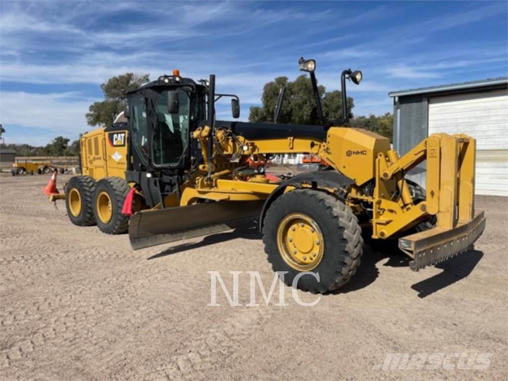 CAT 12M3AWD Greideriai