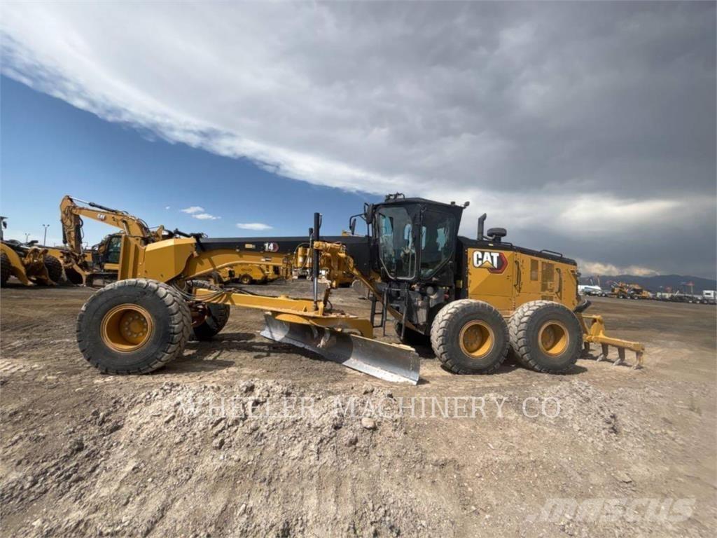CAT 14 Greideriai