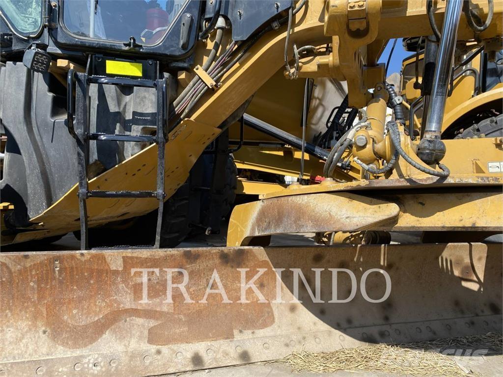 CAT 14-15 Greideriai