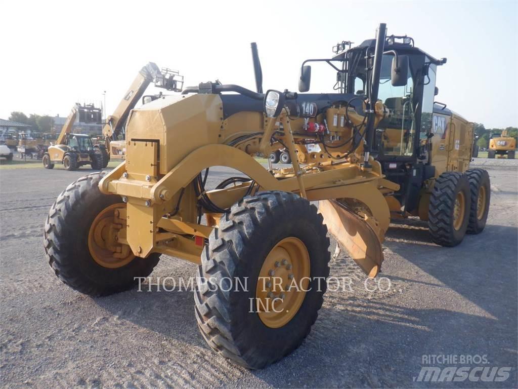 CAT 140 Greideriai