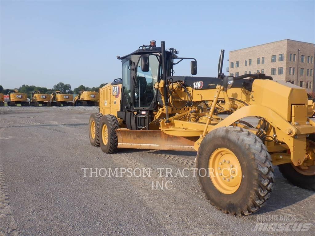CAT 140 Greideriai