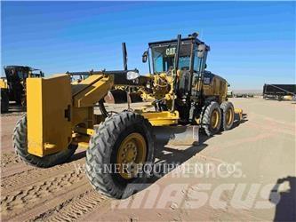 CAT 140 Greideriai