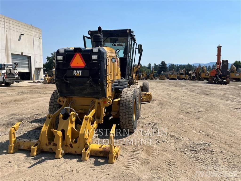 CAT 140 Greideriai