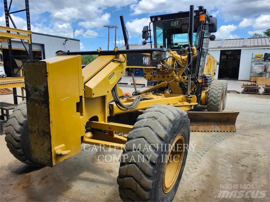 CAT 140 Greideriai