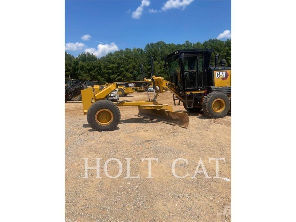 CAT 140 Greideriai