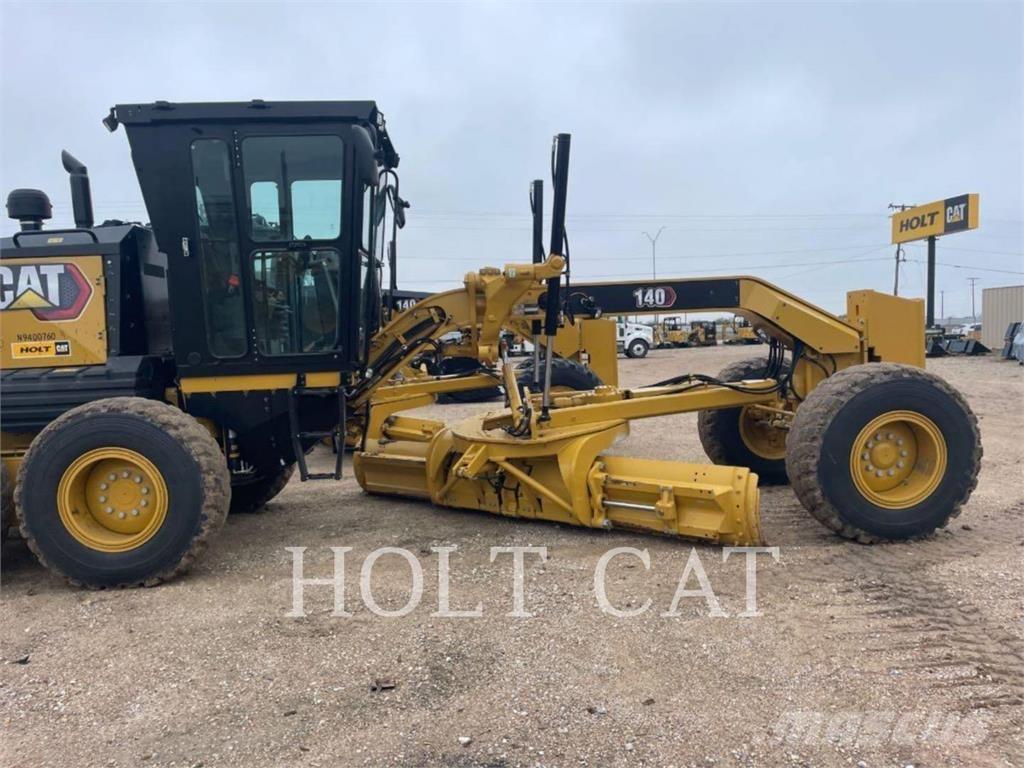 CAT 140 Greideriai