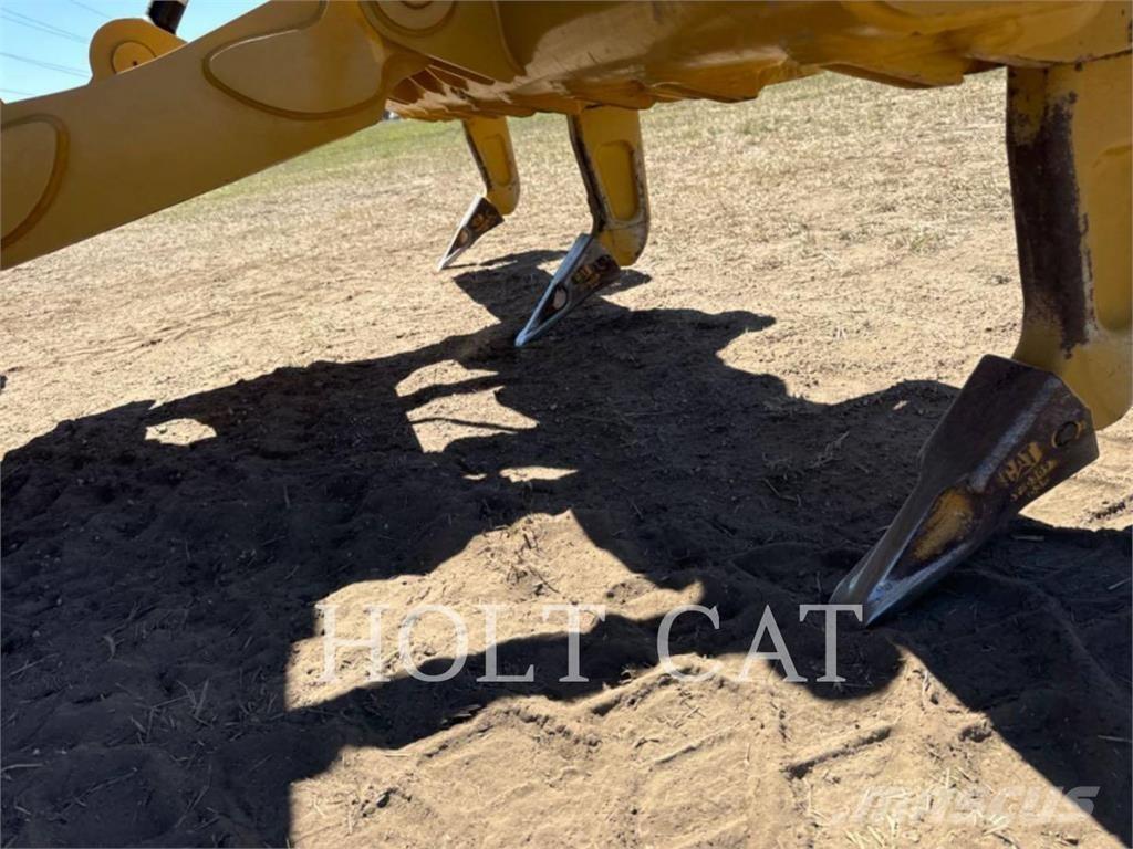 CAT 140 Greideriai