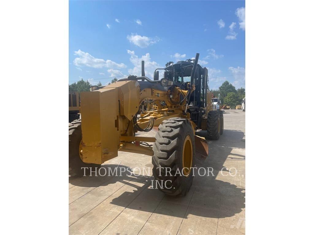 CAT 140 Greideriai