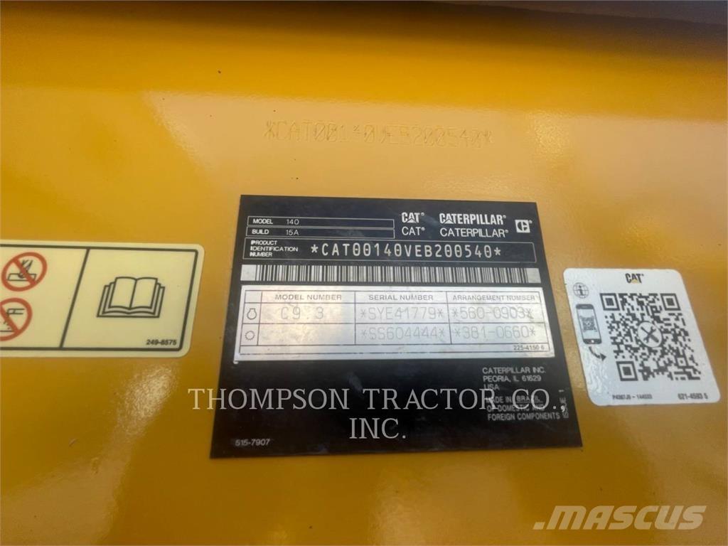 CAT 140 Greideriai