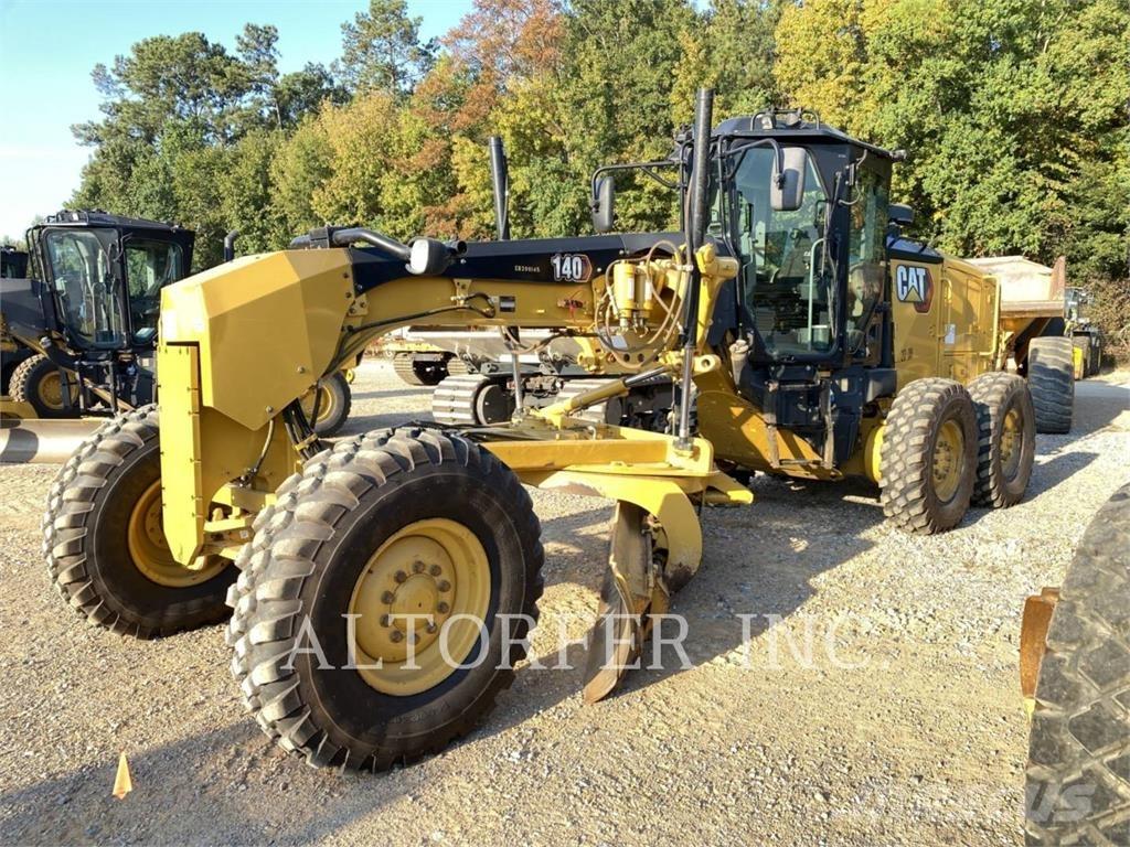 CAT 140 Greideriai