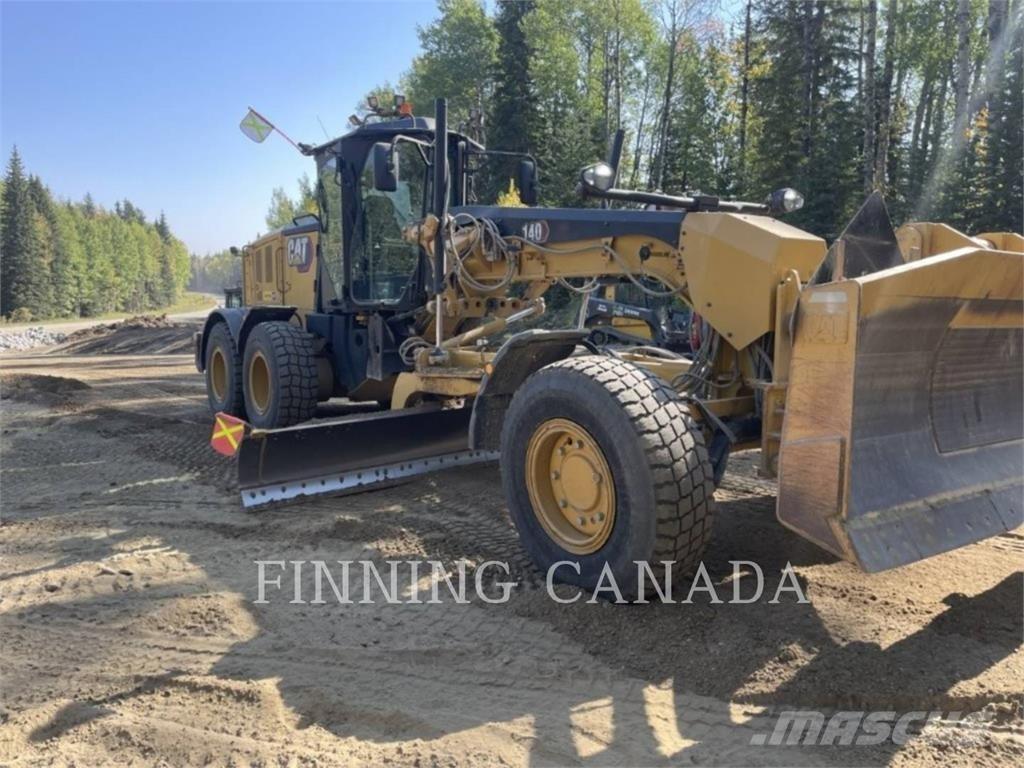 CAT 140-15 AWD Greideriai