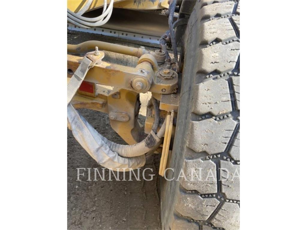 CAT 140-15 AWD Greideriai