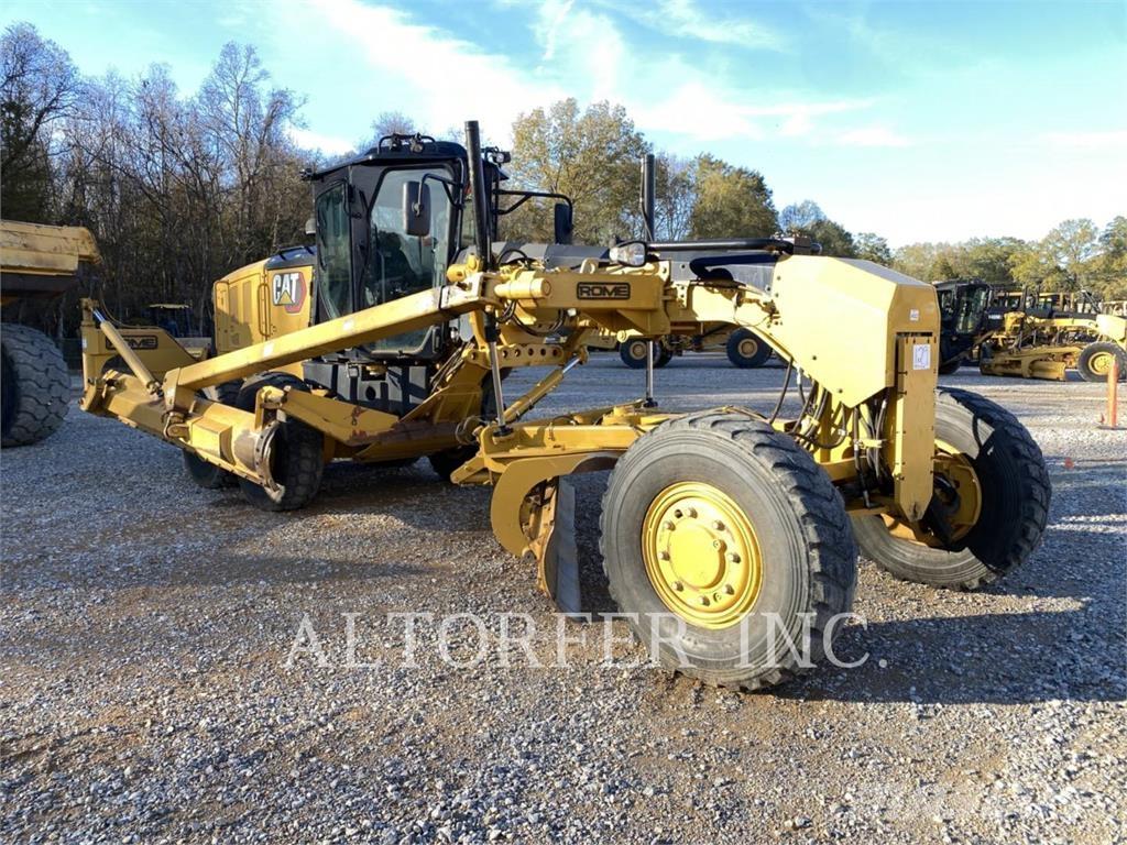 CAT 140-15AWD Greideriai