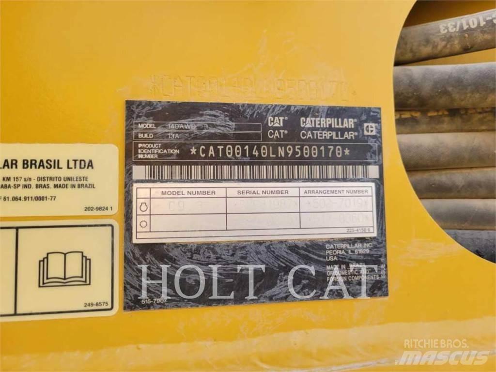 CAT 140 AWD Greideriai
