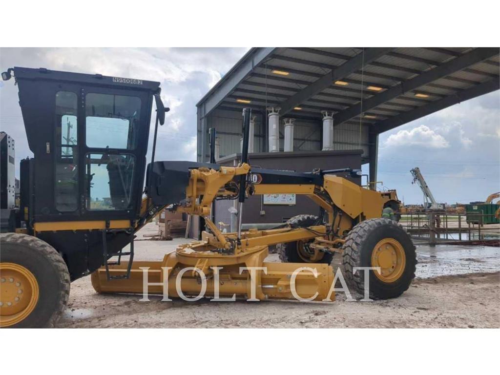 CAT 140 AWD Greideriai