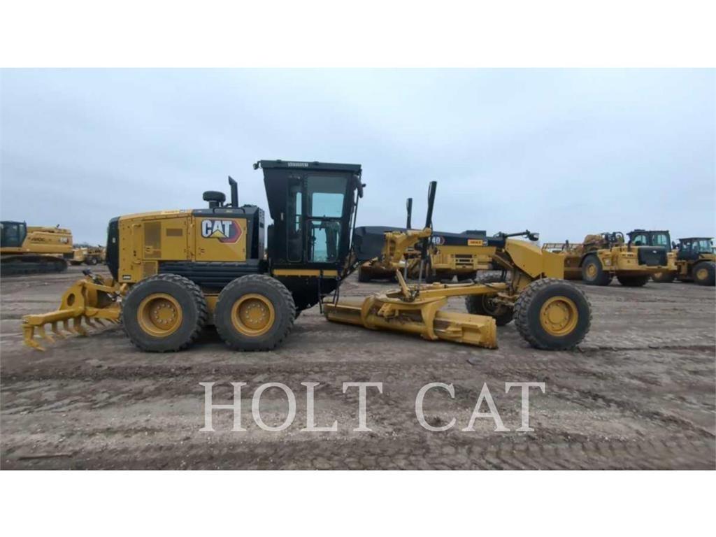 CAT 140 AWD Greideriai