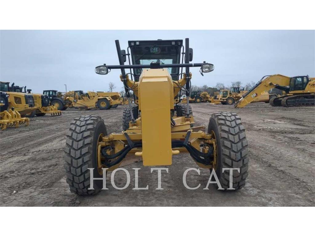 CAT 140 AWD Greideriai