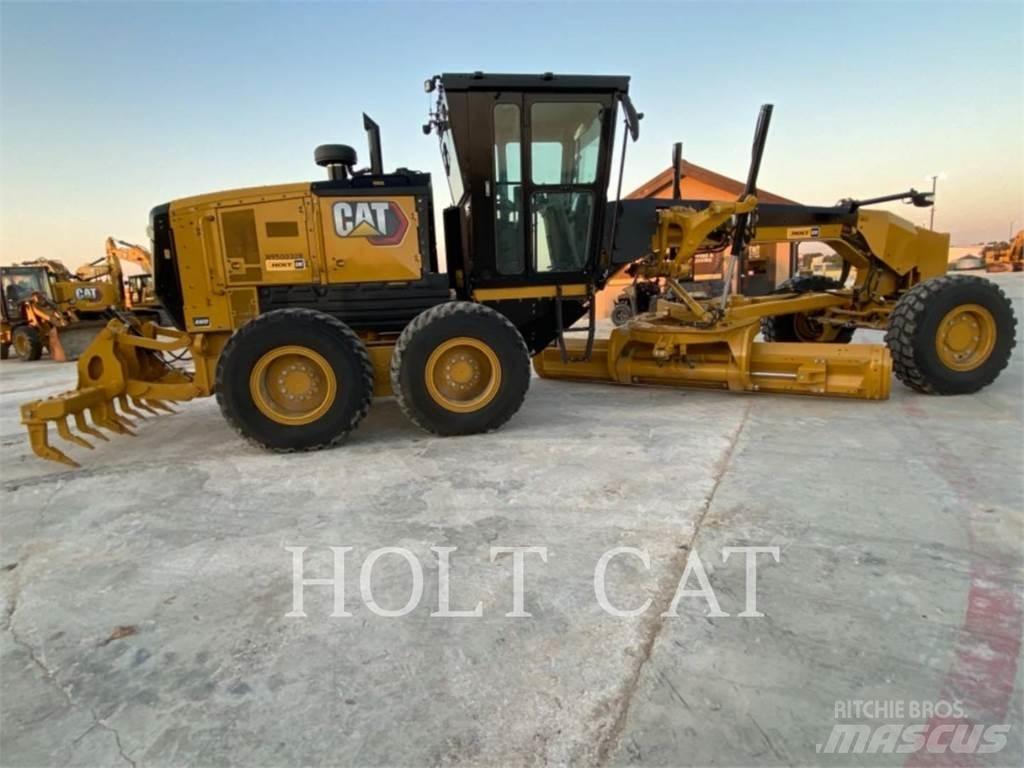 CAT 140 AWD Greideriai