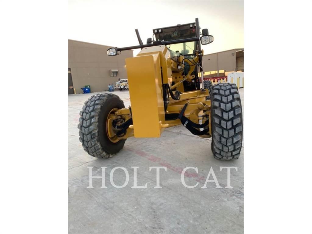 CAT 140 AWD Greideriai