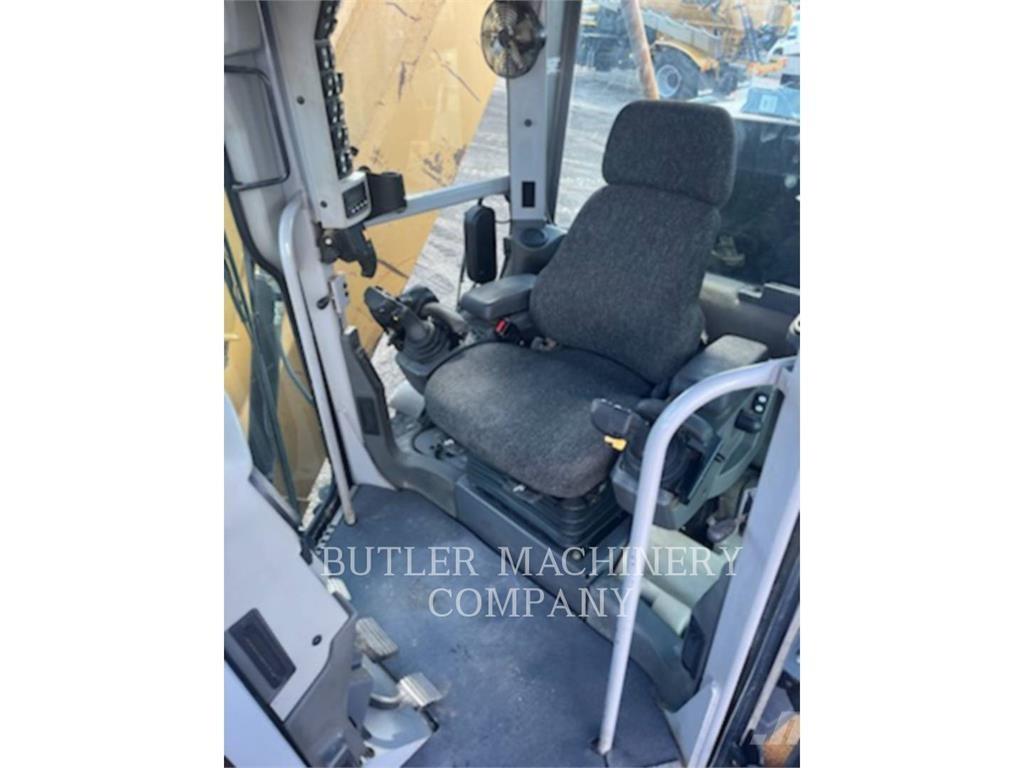 CAT 140 M2 Greideriai