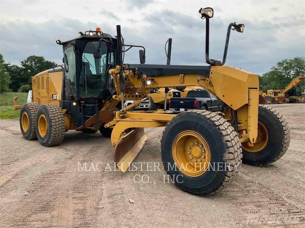 CAT 140 M2 Greideriai