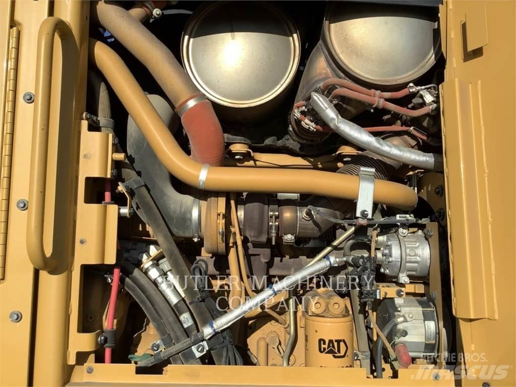 CAT 140 M3 Greideriai