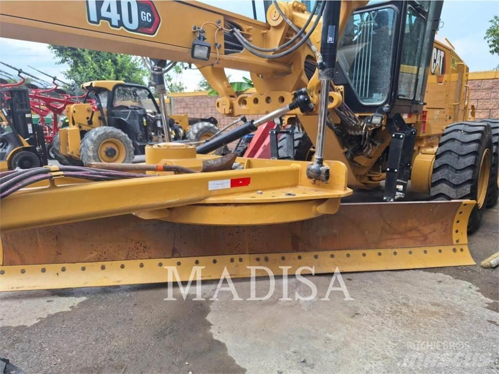 CAT 140GC Greideriai