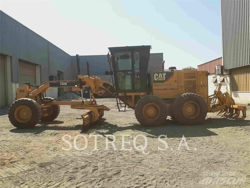 CAT 140K Greideriai