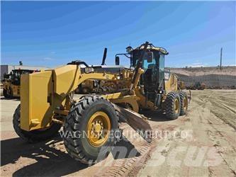 CAT 140M Greideriai