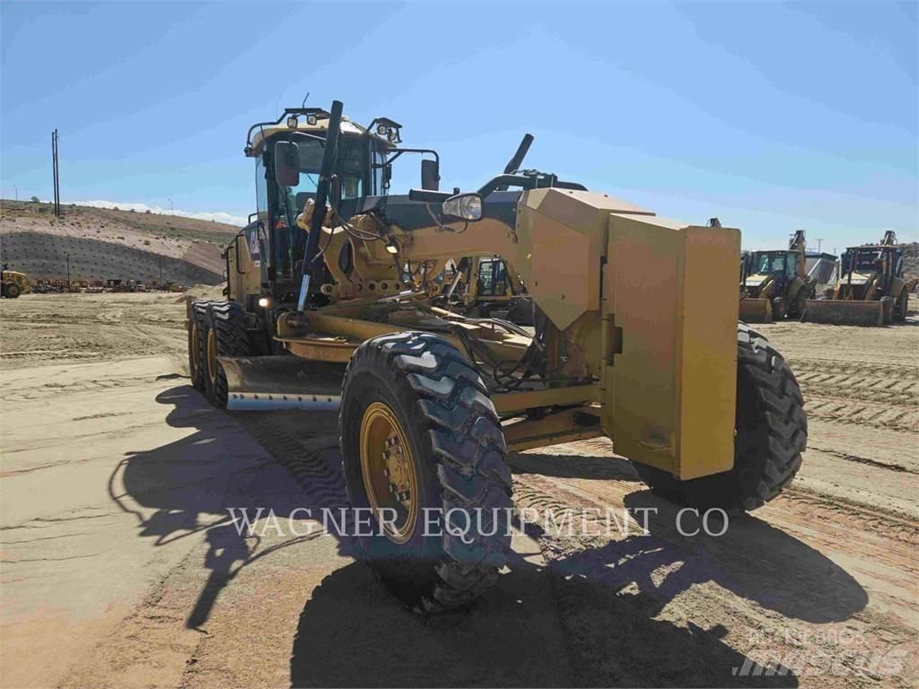 CAT 140M Greideriai
