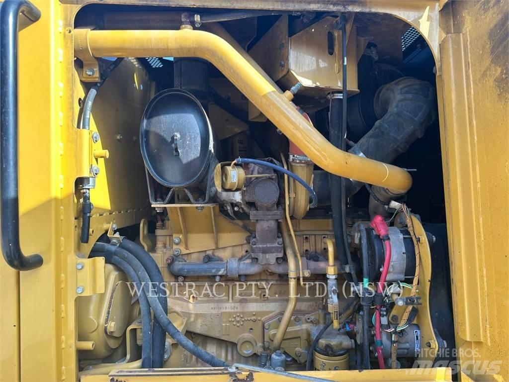 CAT 140M Greideriai