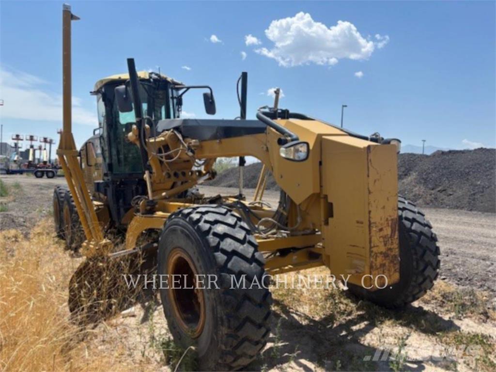 CAT 140M Greideriai