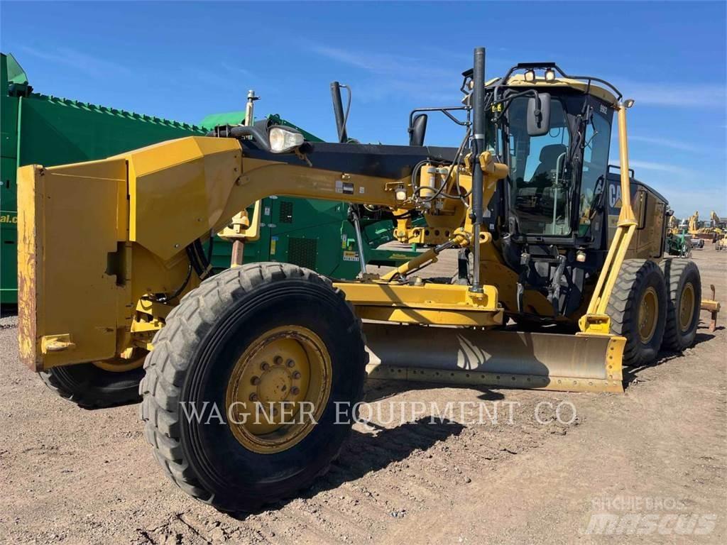 CAT 140M Greideriai